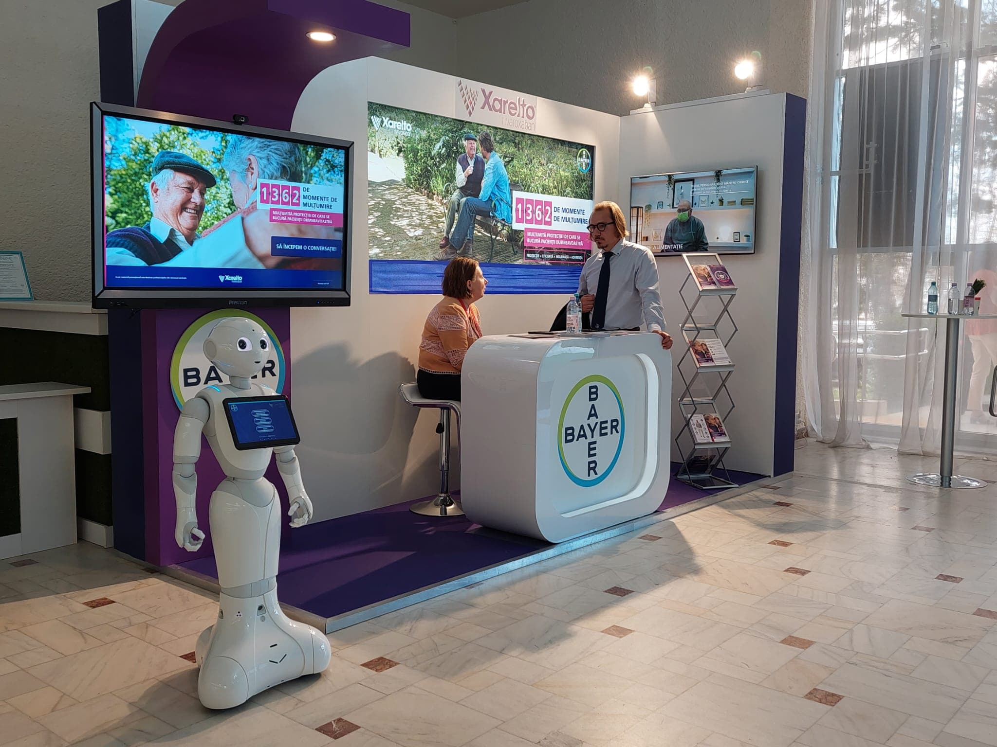 |Pepper Robot la BAYER||